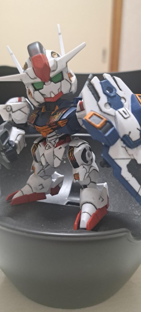 目は蛍光しました。せっかくのクリアパーツも艶消しスプレー。