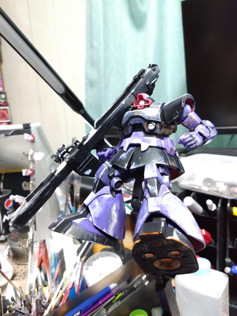 全体的に少しずつ色足していってます。背景散らかって見にくいかもです。😅