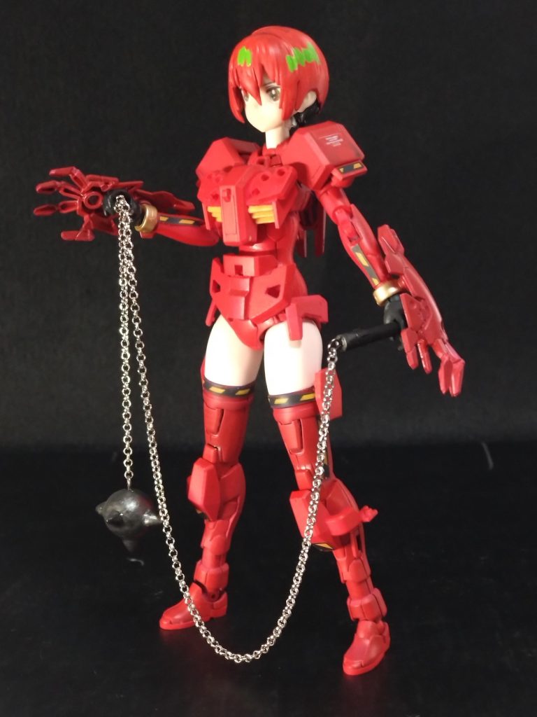 やっと機嫌なおって普通顔です。クローは無くても良かったですがあったので着けてます。