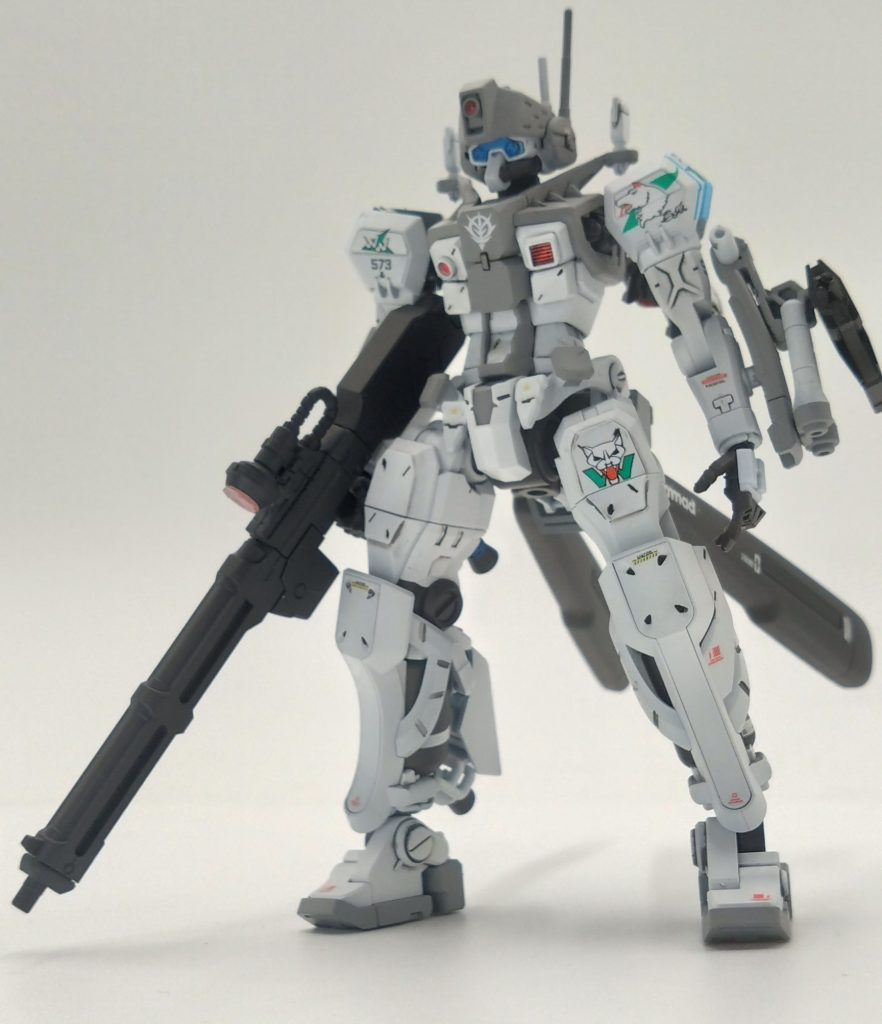 ニゴリ流GQuuuuuuXMSVgms-01C/JS シン・マツナガ専用ゲルググカスタムType　J 一年戦争後期シャアが強奪したガンダムをリバースエンジニアリング、ガンダム簡易量産したゲルググをマ・クベが新たに立案した統合整備補完計画により各種ジオン系列のメーカーの共有化により整備と運用改善を目的にした発動された。その中の一つゲルググの派生機でTypeJ（イェーガー）はゲルググの走攻守総合性能向上型でセンサー系と武装とスラスターにより換装装備したことによってあのシャアの赤いガンダムを超えるカタログスペックを持ったゲルググなのである。