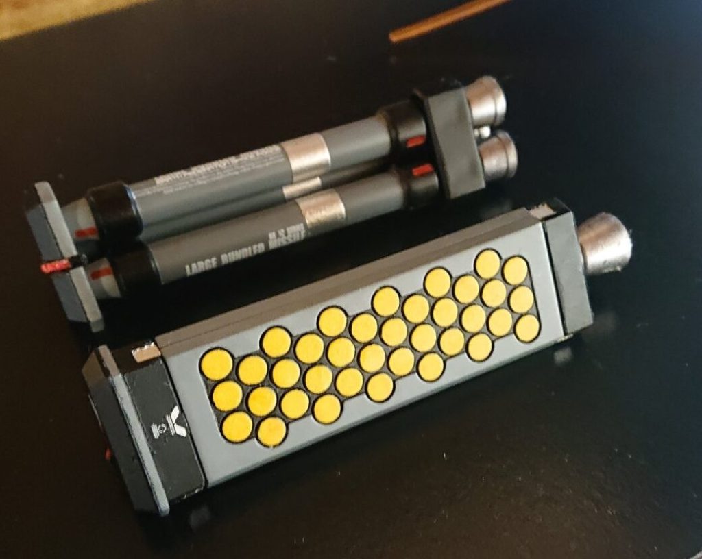 アルミテープを巻いたり、