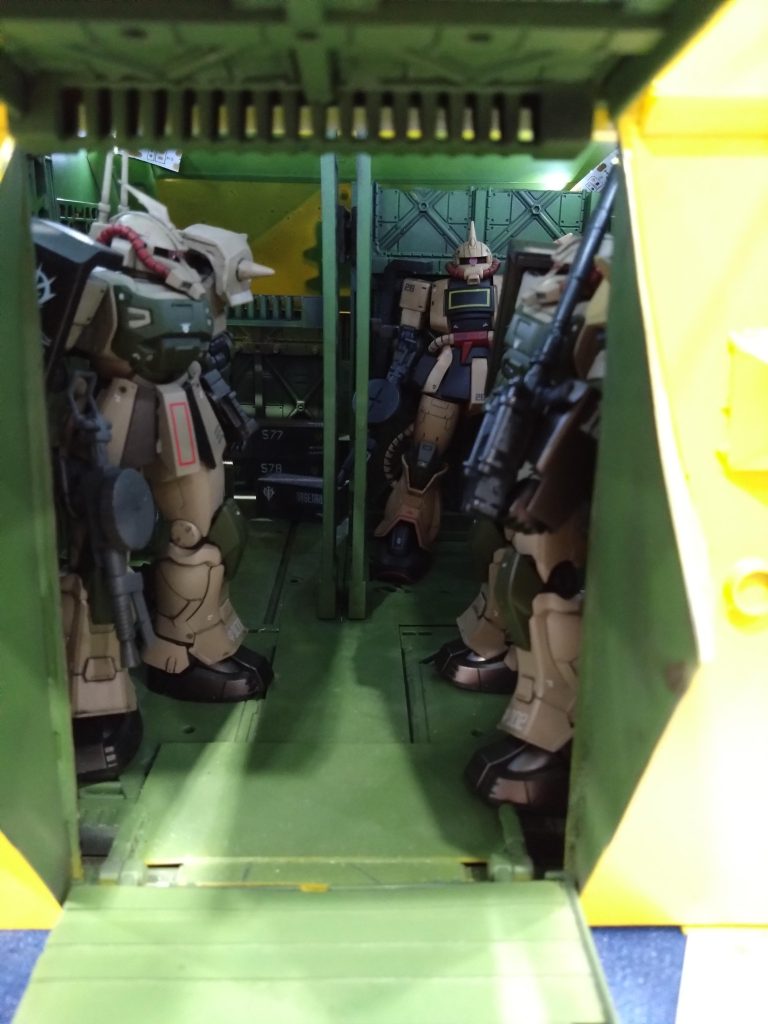 MS3機とマゼラアタック2両は入ります