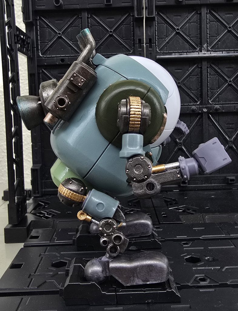 カタパルトデッキにセット。オールグリーン出撃します!けして、茶色い何かを排出するために、踏ん張ってる訳ではないですよ?