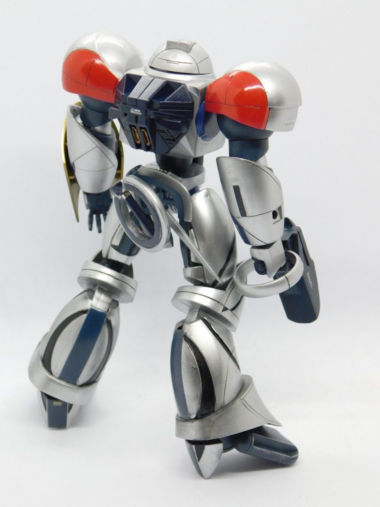 後ろ姿、マッシヴ。