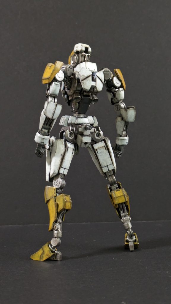 自律機兵近接特化型–3枚目/制作者：みしちき