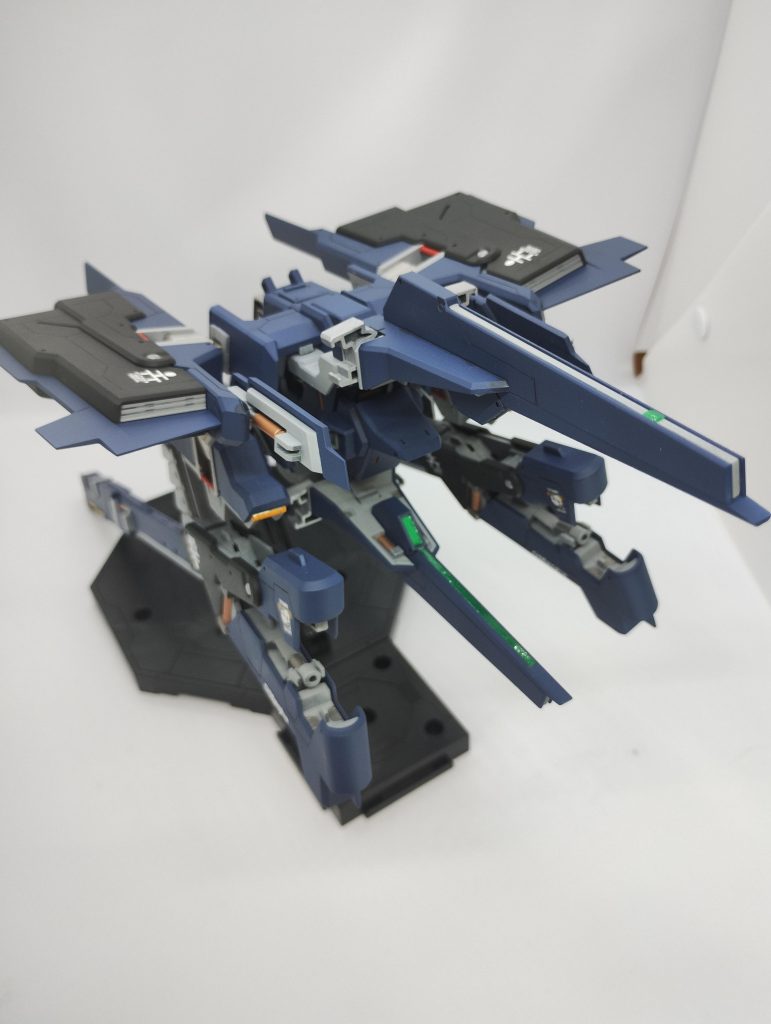 めちゃくちゃカッコ良い。そしてデカすぎる。、