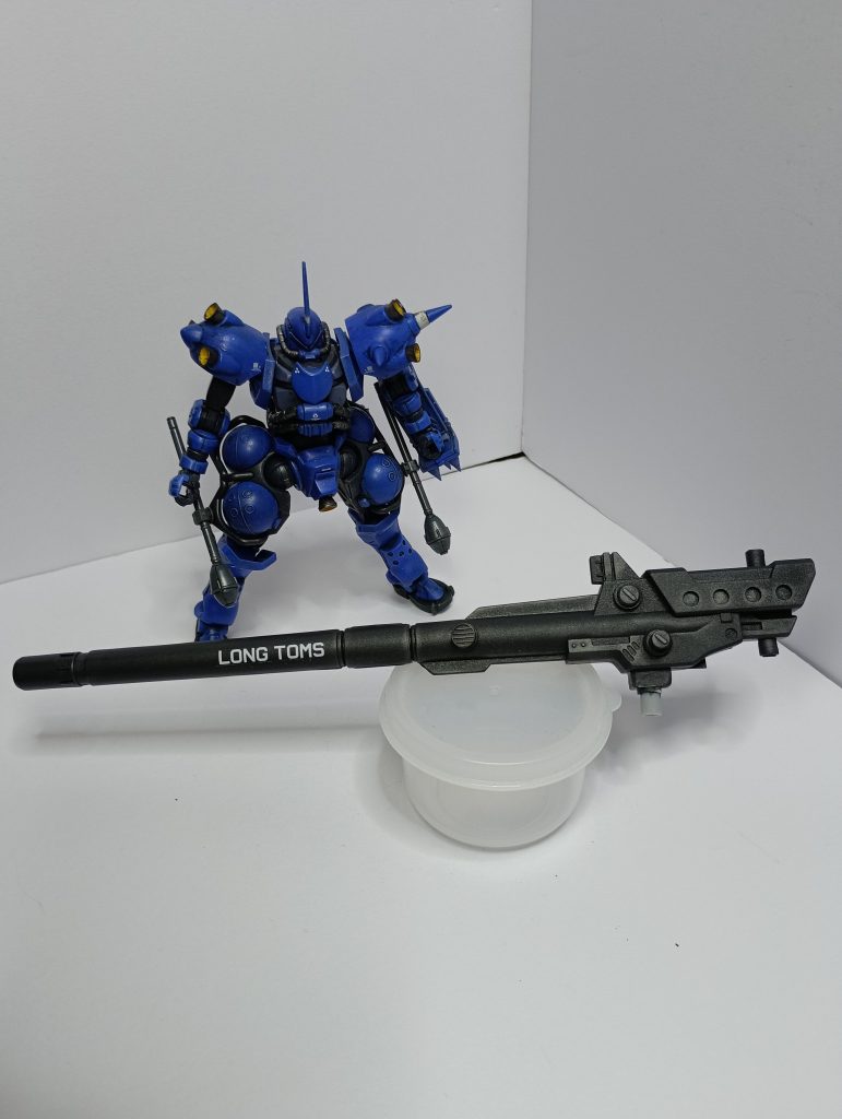 キャノンは大昔に買ったZOIDSの強化パーツを少し加工しました。1/144に持たせるには少々大きすぎるので今まで使う機会がなかったのですが、今回日の目を見れて良かったですW