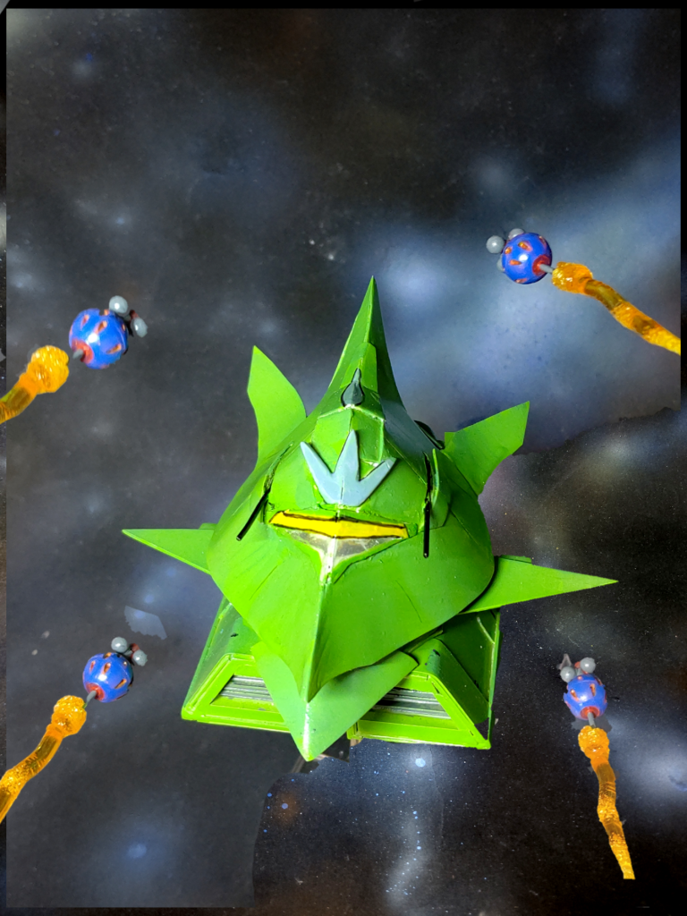 たまご型モビルアーマー–3枚目/制作者：銀シャリ炙る大尉