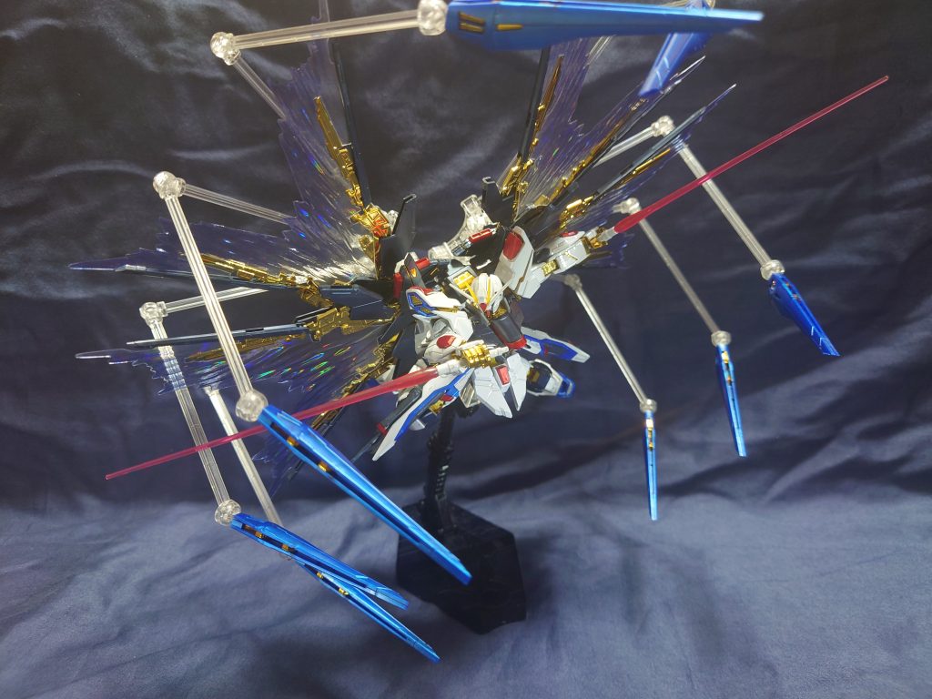 サーベル二刀流＋ドラグーン展開です。