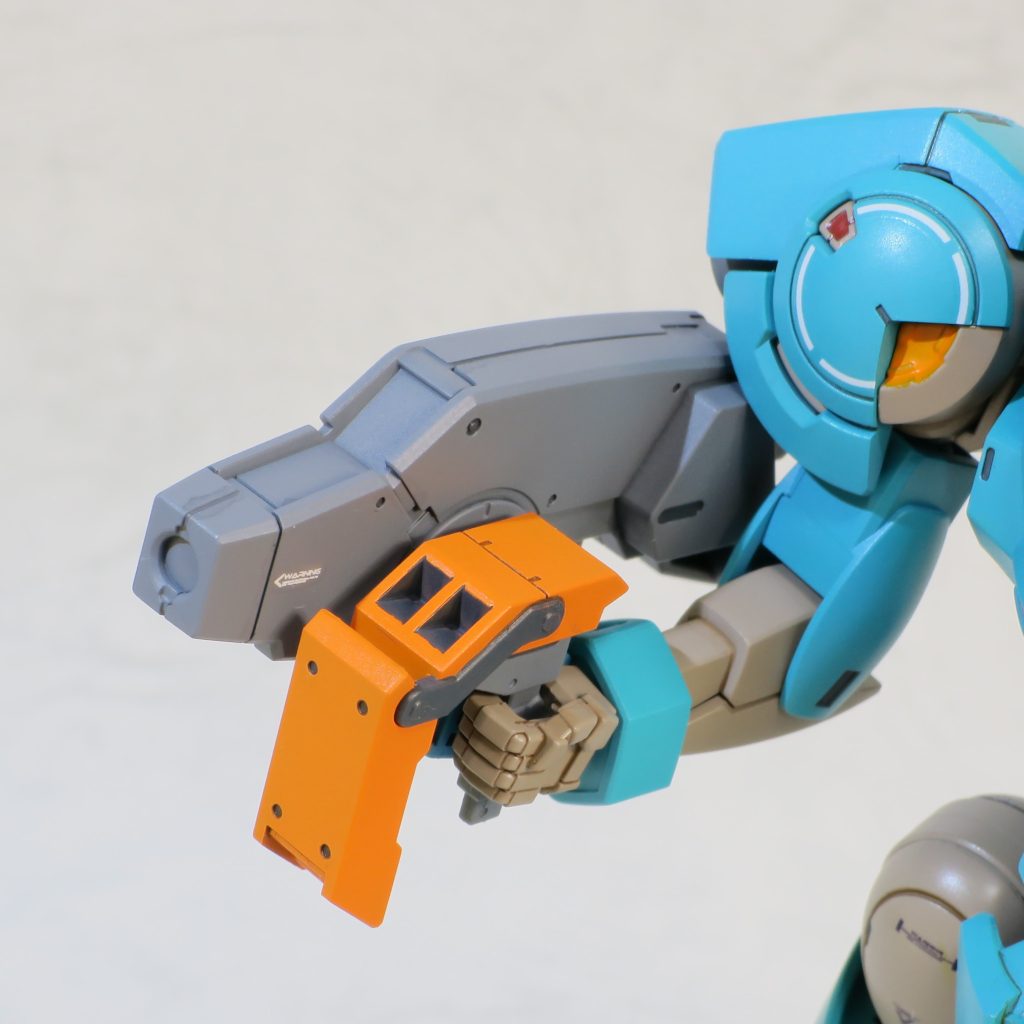 個人的なツボはこのライフル!形状が独特で、手軽にイメージ変更できたので助かりました。武器に差し色入ってるやつ、好きです笑