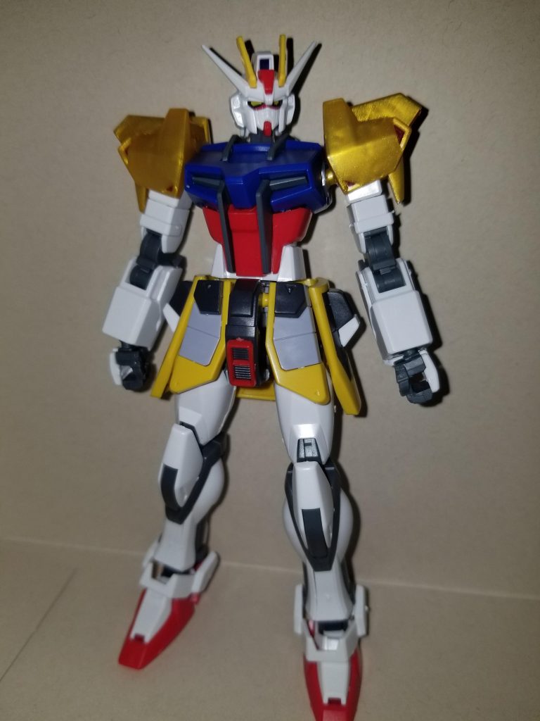 取り敢えず、仮組した時。肩が百式、腰部がサンドロック。それ以外はストライクガンダム。