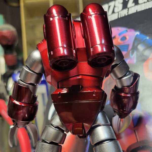 赤い機体は…『背中で語る、、、』