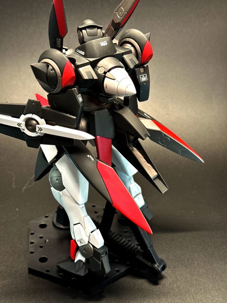 背中のたけのk…擬似太陽炉がイカしてますね！LEDユニットが欲しくなります！