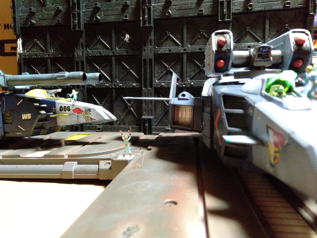 ＭＧ Ｇファイター爆撃型 スレッガー・ロウ機 リアルタイプカラー(MG Gアーマー改造)　–2枚目/制作者：猫親父