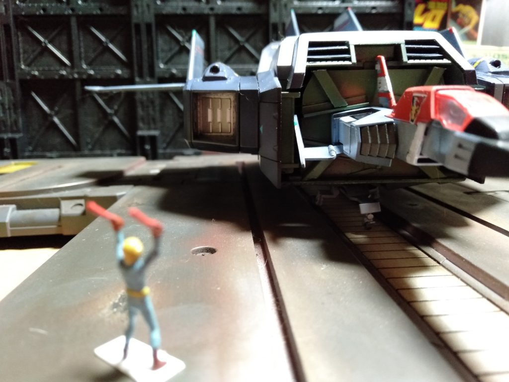 ＭＧ Ｇファイター爆撃型 スレッガー・ロウ機 リアルタイプカラー(MG Gアーマー改造)　–4枚目/制作者：猫親父