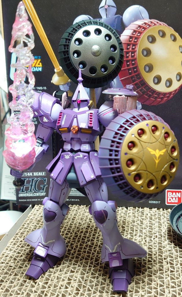 剣はレジンで作り、磁気LEDを根元に