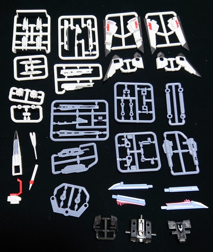 ランナー、パーツ数がかなり多くて。カプセル販売を要求するのは流石に無理。それでもランナーを細かく分けてあるのは何故?