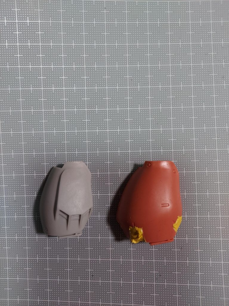 パーツのデカさが全然チガうの‥フレームにハマらないのでシャアザクのパーツをベースに改修したの(A；´･ω･)胴体サイドのパーツもハマらないので改修(；´Д｀)そしてナカコ日記なんか懐かしくなってきたのでナカコ日記あれは私とAくん、ナカコ、土井（ナカコ日記では初出場）と4人でAくん宅でモンハンをしてた時の出来事である。ナカコ「腹へった」Aくん「コンビニ行って来るか」ナカコ「おー」Aくん「なんか美味そうな物買ってきて」ナカコ「わかった、カラムーチョな。」Aくん「お前に任せたらロクなモン買ってけーへんから一緒に行くわ。」コンビニに着く。それぞれ買い物が終わった。私はヤングチャンピオンが無かったのでコンビニの前で待っていた。土井はワケの分からん銘柄のキッツい酒を買っていた。私「何これ。割らなノド燃えるヤツちゃう？」土井「分からん。飲んだこと無いケド」私「ちょっと飲んでみて」土井「なんかフルーツみたいな味するし、飲みやすいで。」などと土井はワケの分からん事を言っていた。ナカコはコンビニの外の看板に群がったカナブンと戦っていた。後から聞いたのだがグラップラー刃牙のマネで虫と戦う事で強くなる修行を思い出して戦ってたらしい…しかしナカコのパンチはカナブンにカスりもしない。無言で見ている私達に気付いたナカコは何がなんでもカナブンとの決着を望んだ。土井はキッツい酒を1リットルぐらいのビンの半分ぐらい飲んでいた。その間もナカコとカナブンとの死闘は続いた。空を切るナカコのパンチ！紙一重で避けるカナブン！空を切るナカコのハイキック！余裕で避けるカナブン！と言うかソコまで足が上がっていない！両者が体力の限界を迎えかけた時、不運にもナカコのラッキーパンチがカナブンにヒットした！ナカコは息を切らしながらドヤ顔で振り向いたが、みんな車に乗り込んでソコには誰も居なかった。土井は駐車場の奥でゲロを吐いていた。 