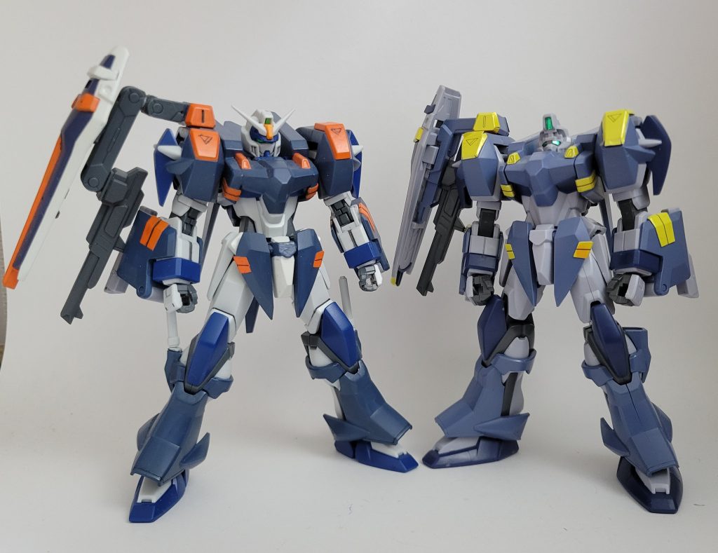 素組みと並べた比較画像フォルテストラにはほぼ手を加えていませんが、元キットの着膨れ感は薄れていると思います。