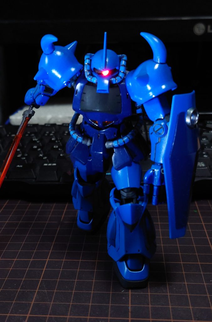 歩き出させてみました。