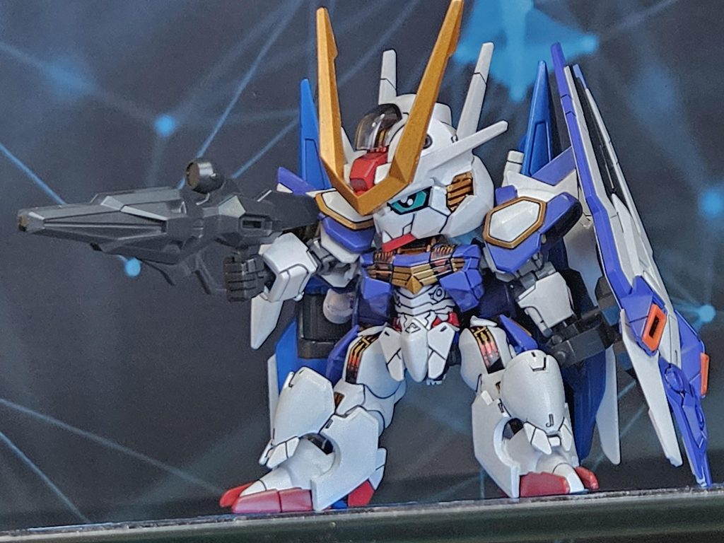 盾とビームライフルはHGのエアリアルから拝借(んーどっかで見たツラしてるな。あーあれだキラーマスター)…キラー?キラーマスターってのは超戦士ガンダム野郎に登場した ガンキラーと同じ時期にデザインされたプラモだ。ガンキラーはナイトガンダムストーリーやガンドランダー等にも登場しそこそこ知られているがガンマスターは他じゃ見なかったからな。あー最近になってナイトガンダムストーリーには登場したみたいだな。プラモ?え なんの話?まぁ気にすんな。