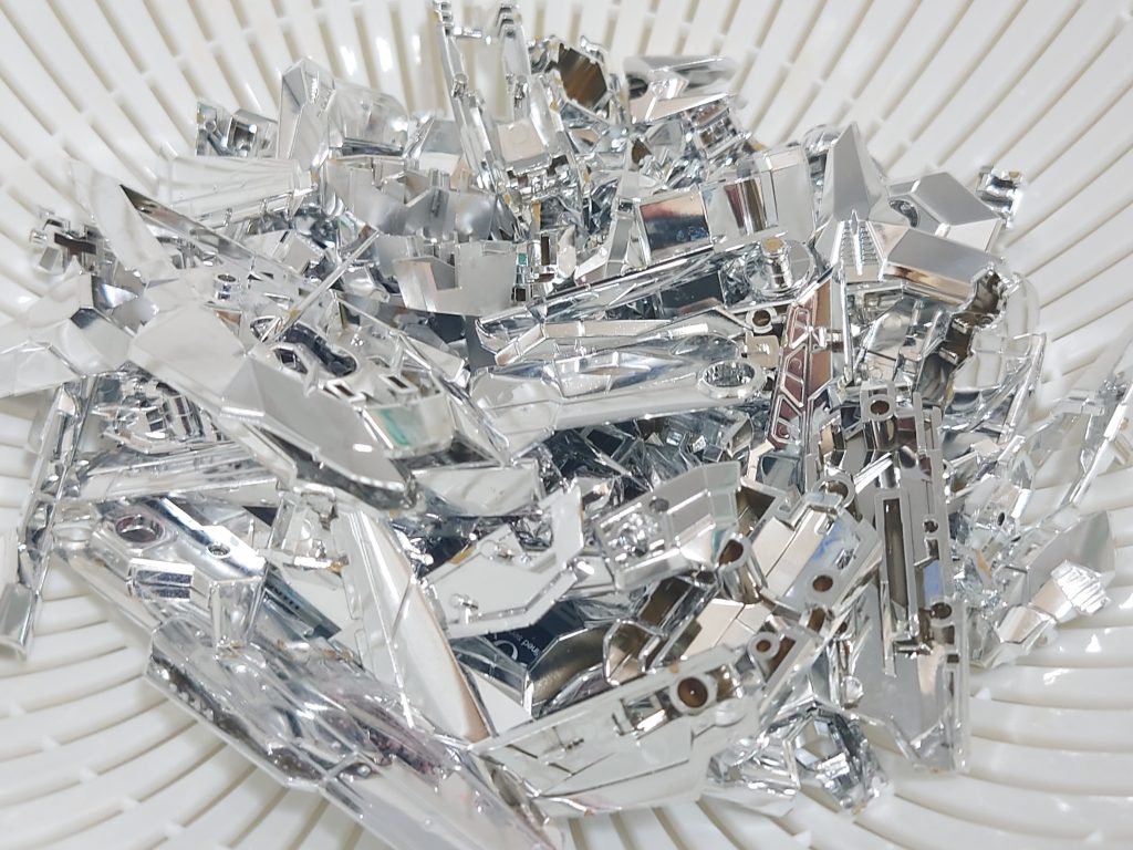 ゴールドが剥がれた後のメッキ状態。綺麗✨