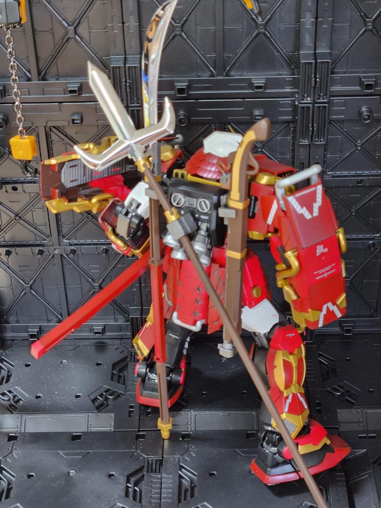 バックビューです。パーツ分けが優秀なので苦労無く仕上げれました。