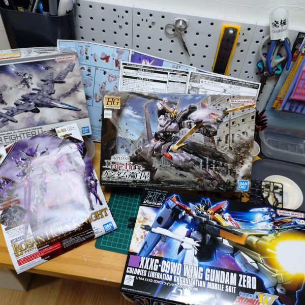 今から作ります。メインは端白星で、色々混ぜる予定。ミキシングって普通に作るより溶ける時間が何倍もかかりますよね。でも楽しい。あれとあれをああして…