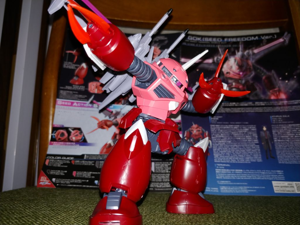 胴体がしなやかに曲げられるので表現が増します