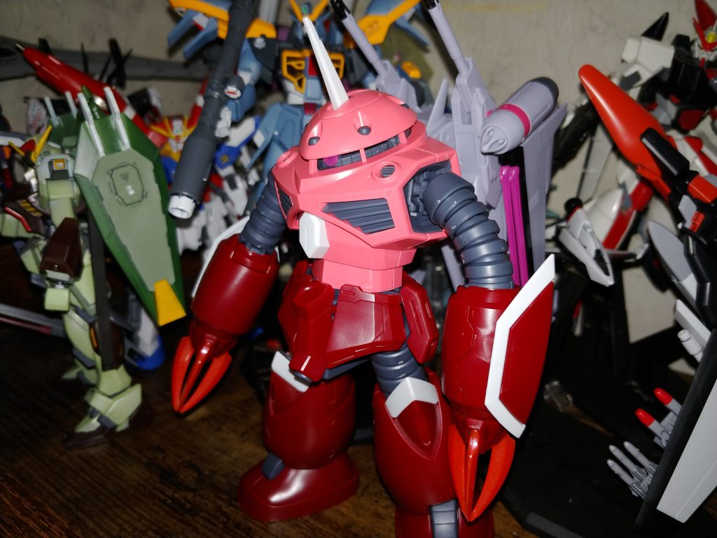 意外と頭でかい