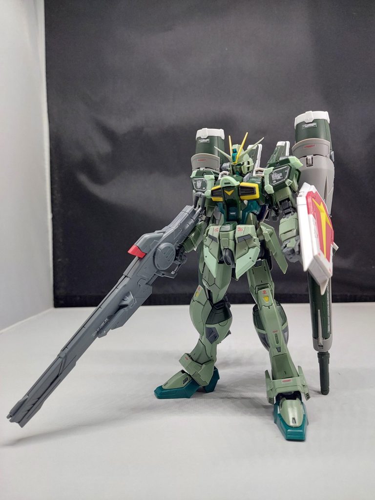 ブラストは最初の販売で運良く買えました✨緑が強くなりミリタリー感があがってブラストっぽい感じですよね👍️