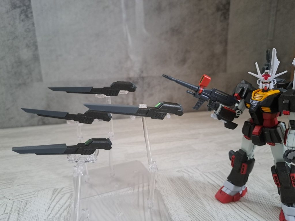 色合いは本体の黒鉄色に塗装。