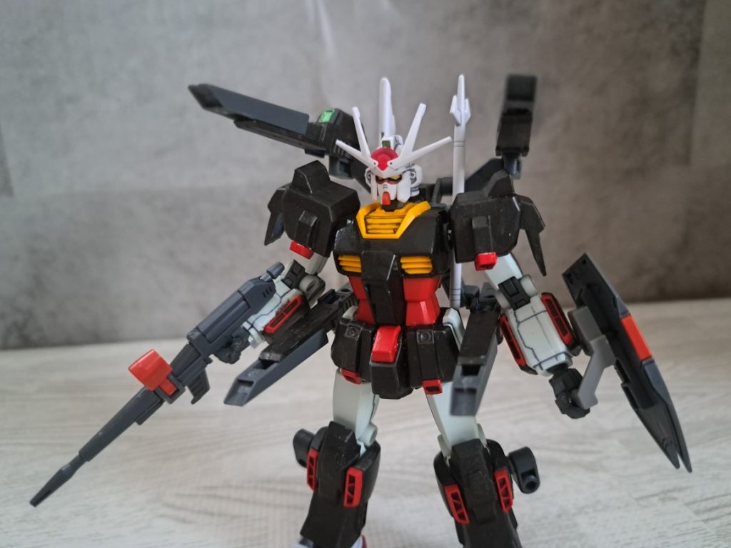 ファンネルをくっつけたままでヴェスバー的な射撃体勢も。