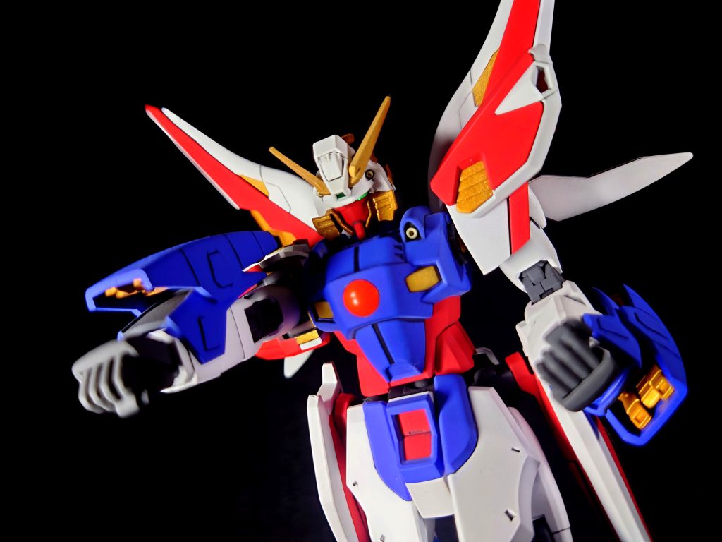 バトルスタイルは基本的にシャイニングと同じですが炎を纏ったり飛ばしたりできるという違いがあります。ですがやはり遠距離戦は苦手です。