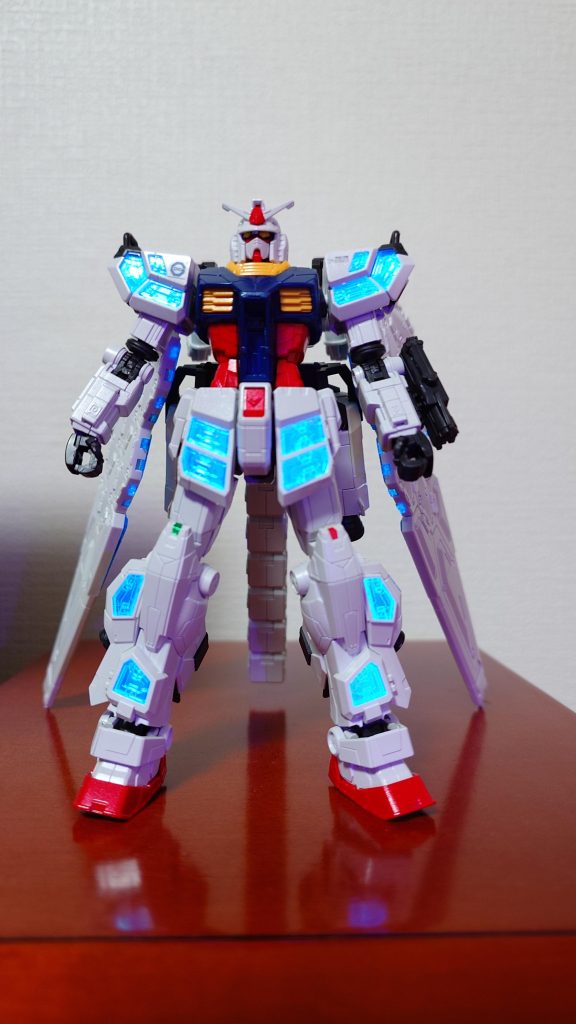 次が本命のグラスフェザー装備🪽ちなみにこの写真が1番最後に撮ったのでステッカー貼ってありますが他のは貼り忘れてます…😅