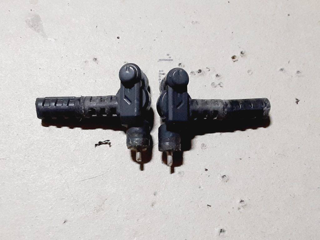 接続する際針金で補強し深く差せるようにし安定性向上を図ってます