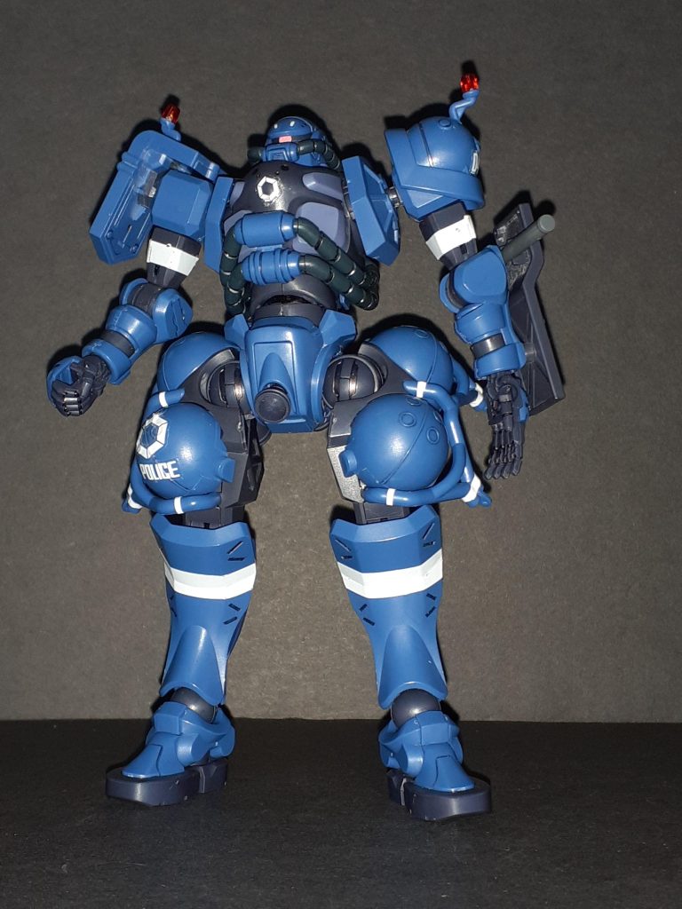 GQ世界線でのザクは脚部が特徴的。ただこのデザインの所為でスカートなしの割に脚の可動範囲が狭いですね。