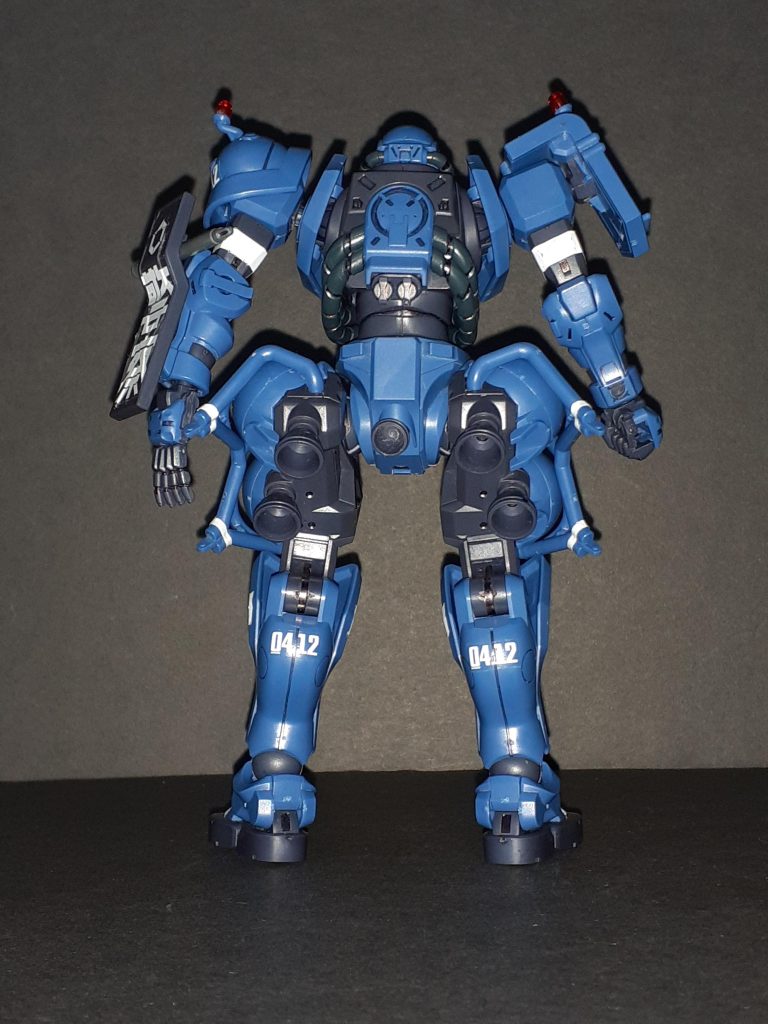 腿裏にスラスターは映画公開時にバタラっぽいなぁと思いました。実はHGのザクって作ったことないので(RGやMGはある。あとHGザクウォーリアも)あまり比較的なことはできませんでした。