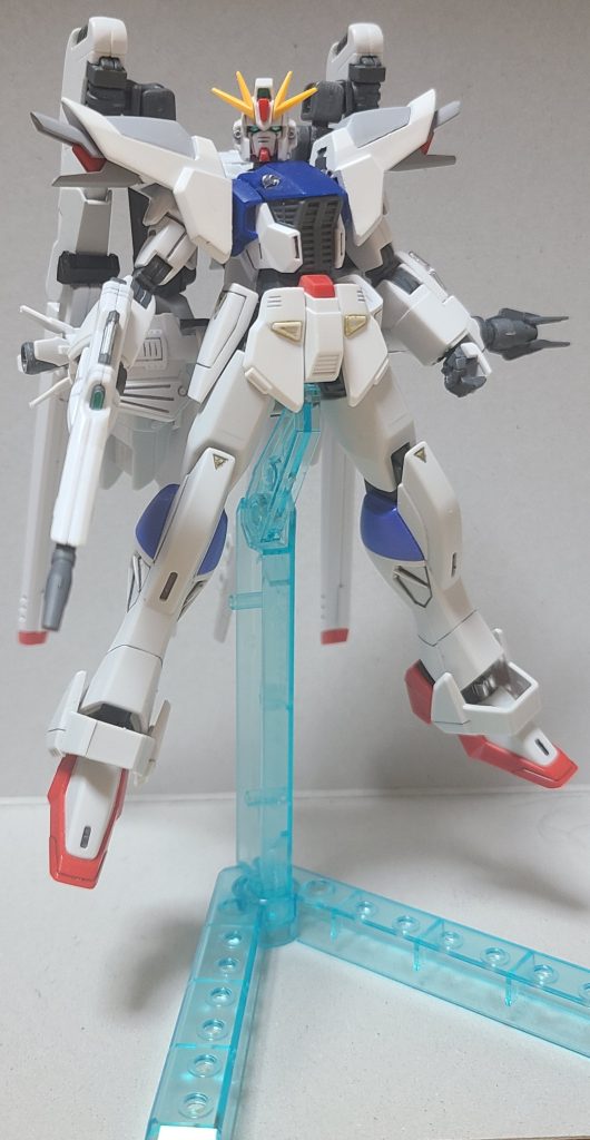 排熱機構と瞬間火力､機動力を強化して単騎で戦艦を落として回るという運用法をする機体です。排熱機構の強化により質量を伴った分身は発動しませんが絶大な安定性を手に入れています。