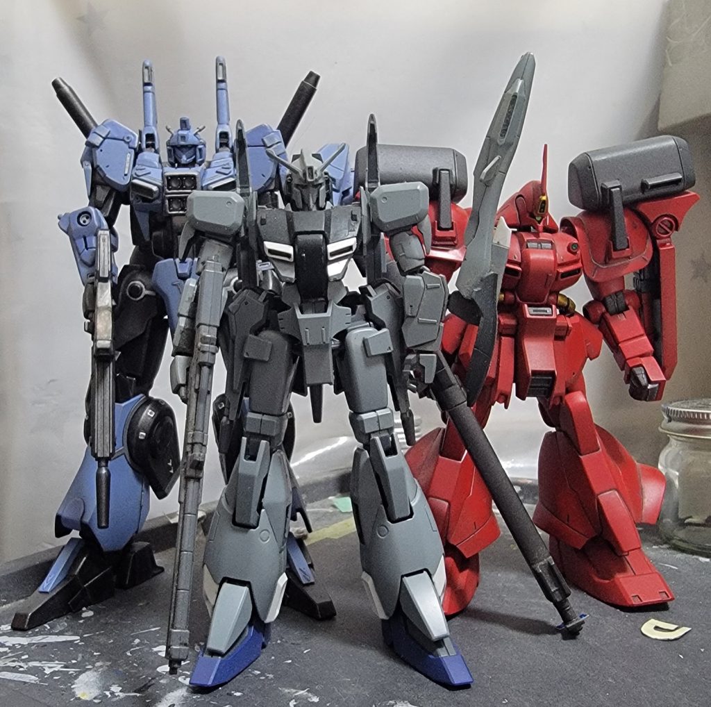 <Gundam Sentinel>(ゼク・アインが赤いのはジャンクで買ったからです。私の趣味ではないですよ。)いやはや、この頃のVer.Kaの人は輝いていた。MSの描き方がみたことないカッコよさがあった。ゼク・アインもSガンダムも素敵。(Z-PlusとG-Vは違う人のデザインですが。) センチネルみたいの(立体、宇宙世紀、オリジナル)を是非やってほしい。ところでSガンダムを作りたくなったのだが、個人売買サイトを見るとかなり高い・・・。もうガンプラは諦めて、エルガイムに移行しようか。というわけで、旧キットオージェと、F.S.S. レッドミラージュサリオン騎を買ってみました。【参考】HGUC シルヴァ・バレト・サプレッサー → HGUC ガンダムmk-v 頭部改造編 DMNのガンプラ作成記最初に見た改造例★ORX-013 ガンダムMk-V ホシノタネさん良い感じでカッコいい! 何が違うんでしょうか?旧キット1/144「ガンダムMk V」 GORO55さん旧キットDWからG-Vを作成。他にも変形合体エルメスIIIやビグロビグザム、小林誠版THEOなど、すごい。