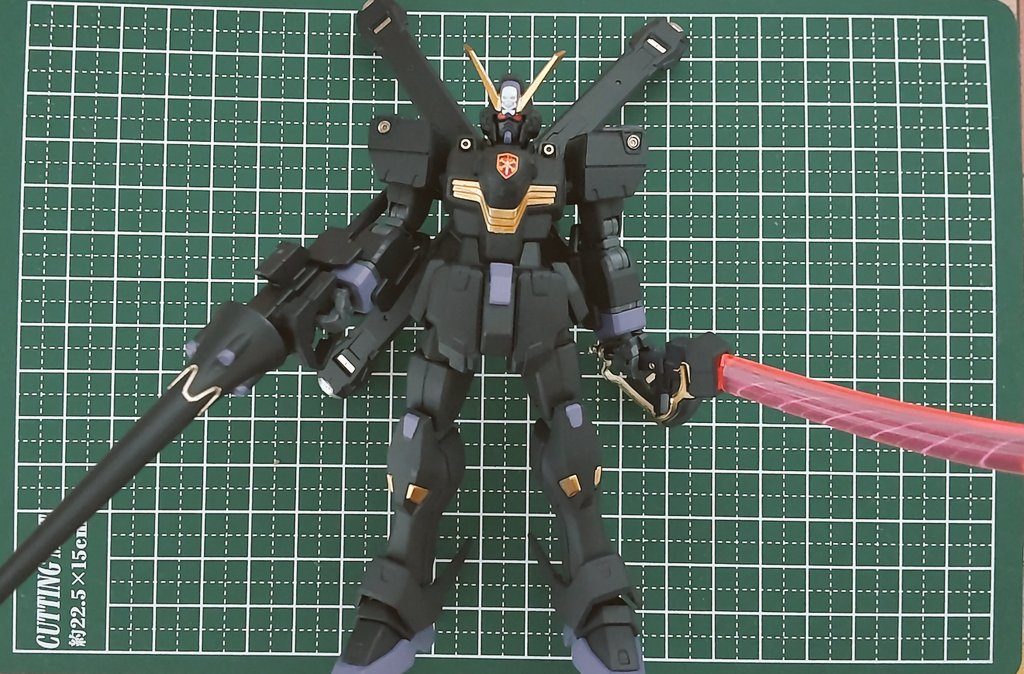 9割筆塗り黒はガンダムmk2、紫は水星金はガンダムマーカーのイエローゴールドを使用しています ショットランサーカッコいいっすね✨