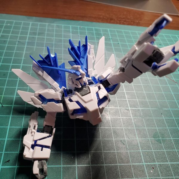左腕のアームドアーマーVNの仮組なかなか良い感じやね🎵（2枚目）