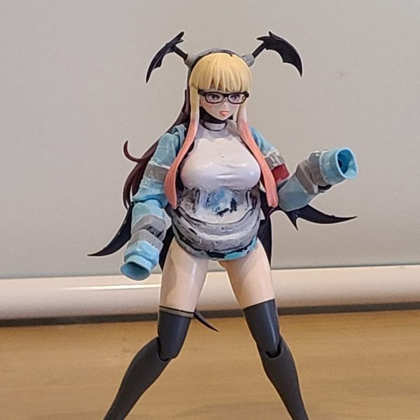 ローエングリン子、こまんどふみなをベースに他キットをミキシングしました。