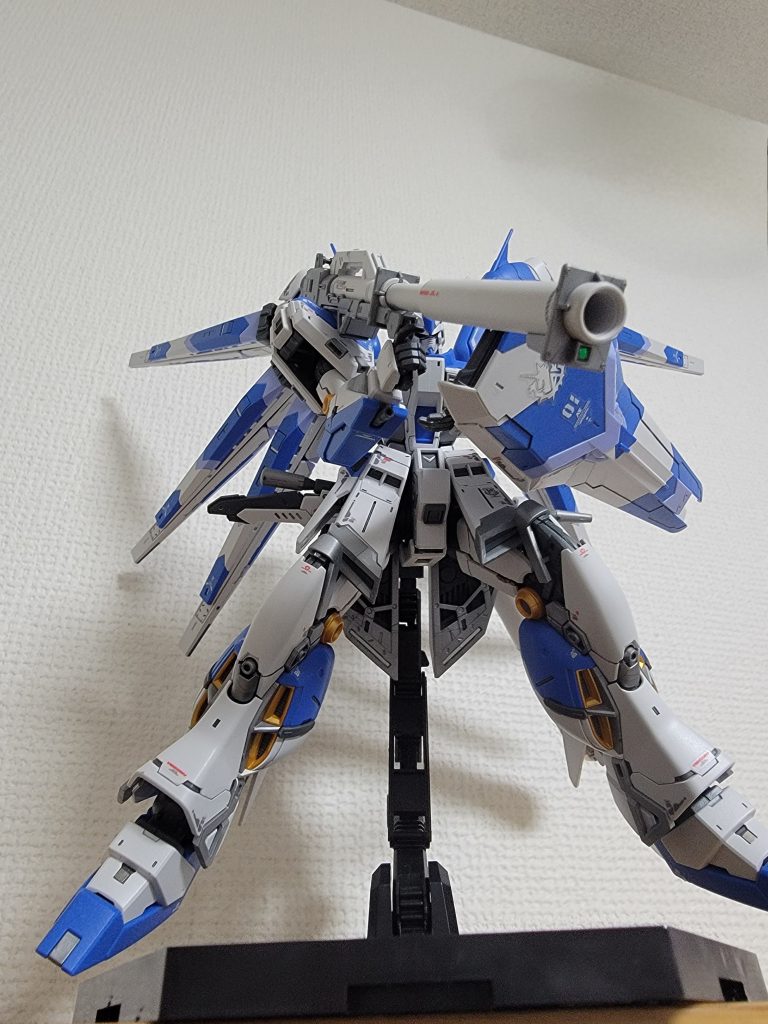 下に向けてバズーカを打ってるように撮りたいのですが、めちゃくちゃ難しい(´Д｀)