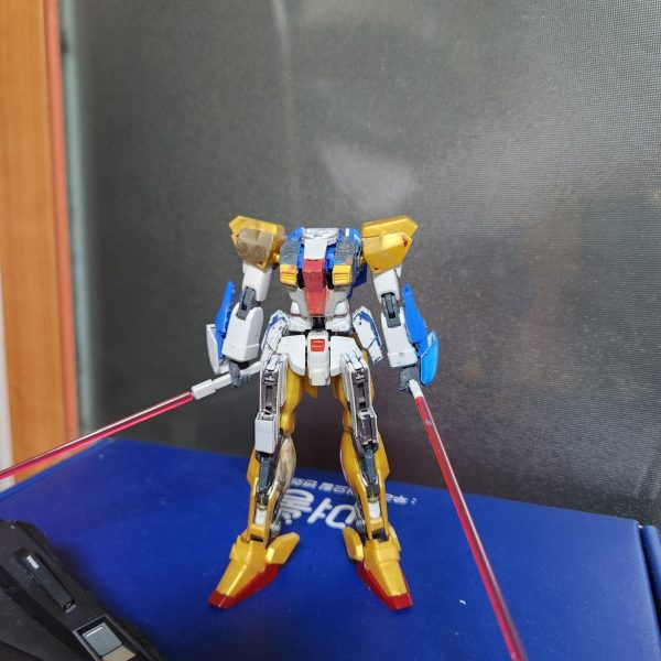 百式をベースに ゴッドガンダムの上半身を利用しました（1枚目）