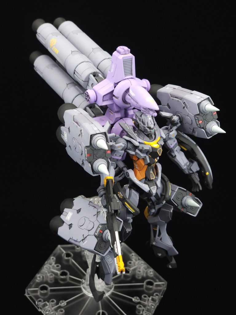 小型化したキケロガ風コア・ファイターとドッキング砲手兼オペレーターとしてシムス大尉が搭乗分離すればマブ戦術も可能カラーリングはブラウ・ブロをイメージしました