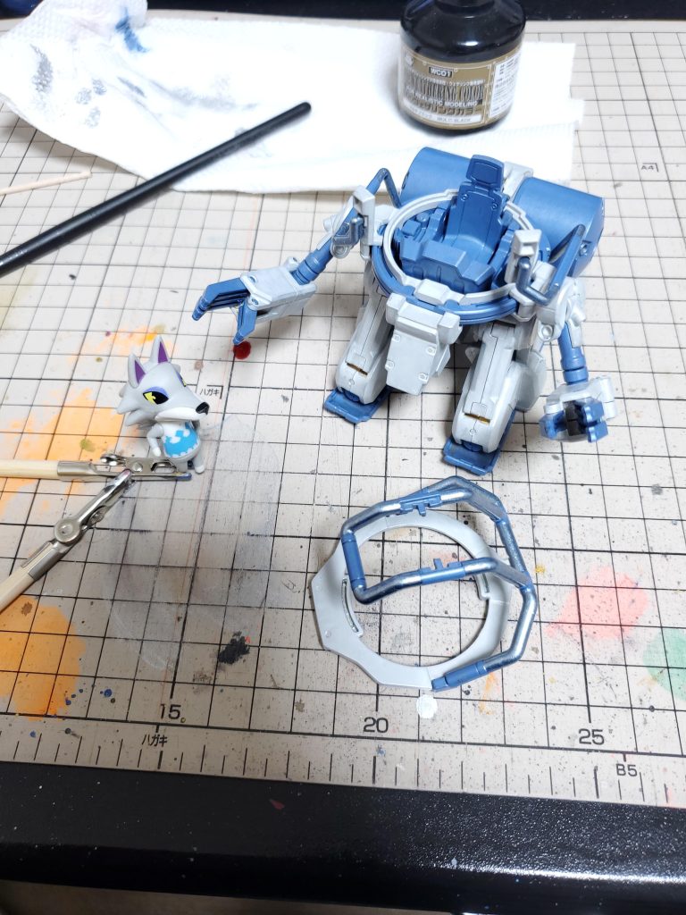 ウェザリング前の一枚。カッターマット汚れすぎですね……新しいのを買いに行きました…… 非常に楽しいキットだったので、また見かけたら作りたいです。