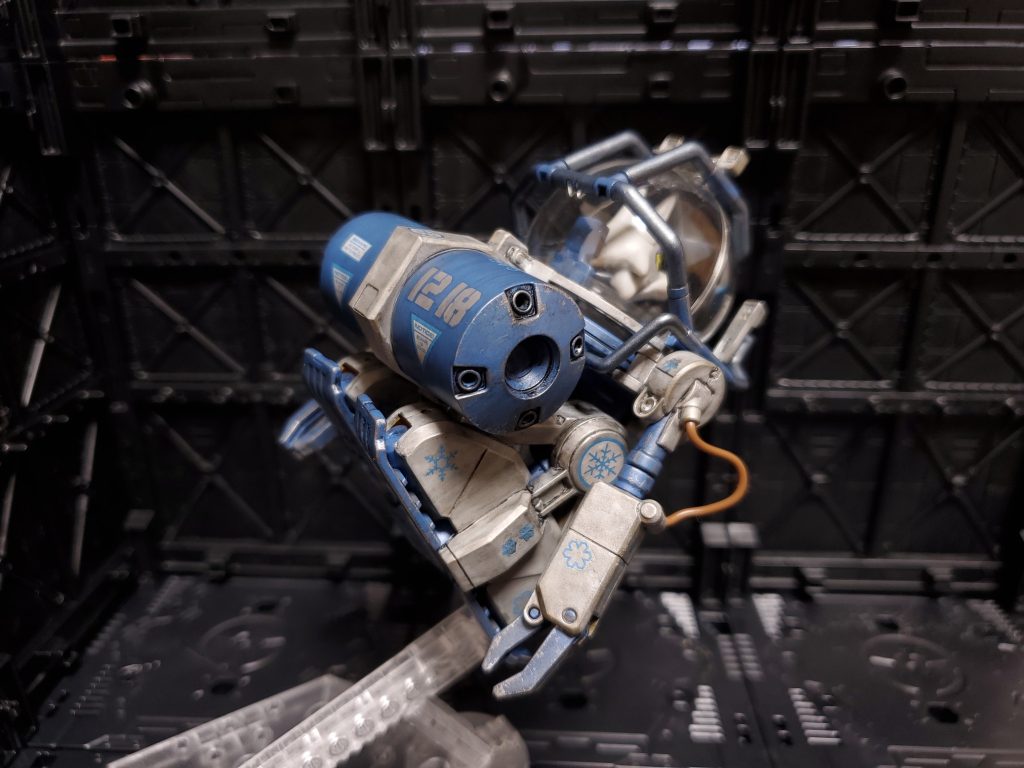 バックショット。誕生日が12月18日らしいので機体番号は1218。投稿してて気づきましたが、フレーム外れてますね……