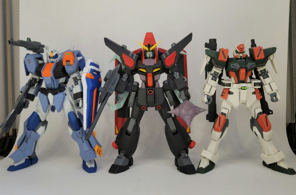 以前作成したデュエルとバスターと並べてみて。ちょっと大きくしすぎちゃったかな?と思わなくもない…