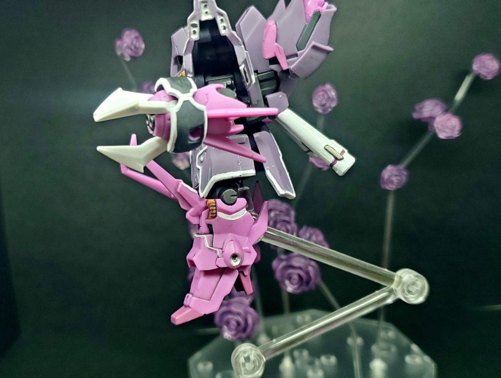 ローゼン・ズールのヒールパーツって良いよねぇ。気品的なものを感じる。ただ、脚の前後についた突起パーツのせいで油断すると塗装剥げるのが難点ですねぇ